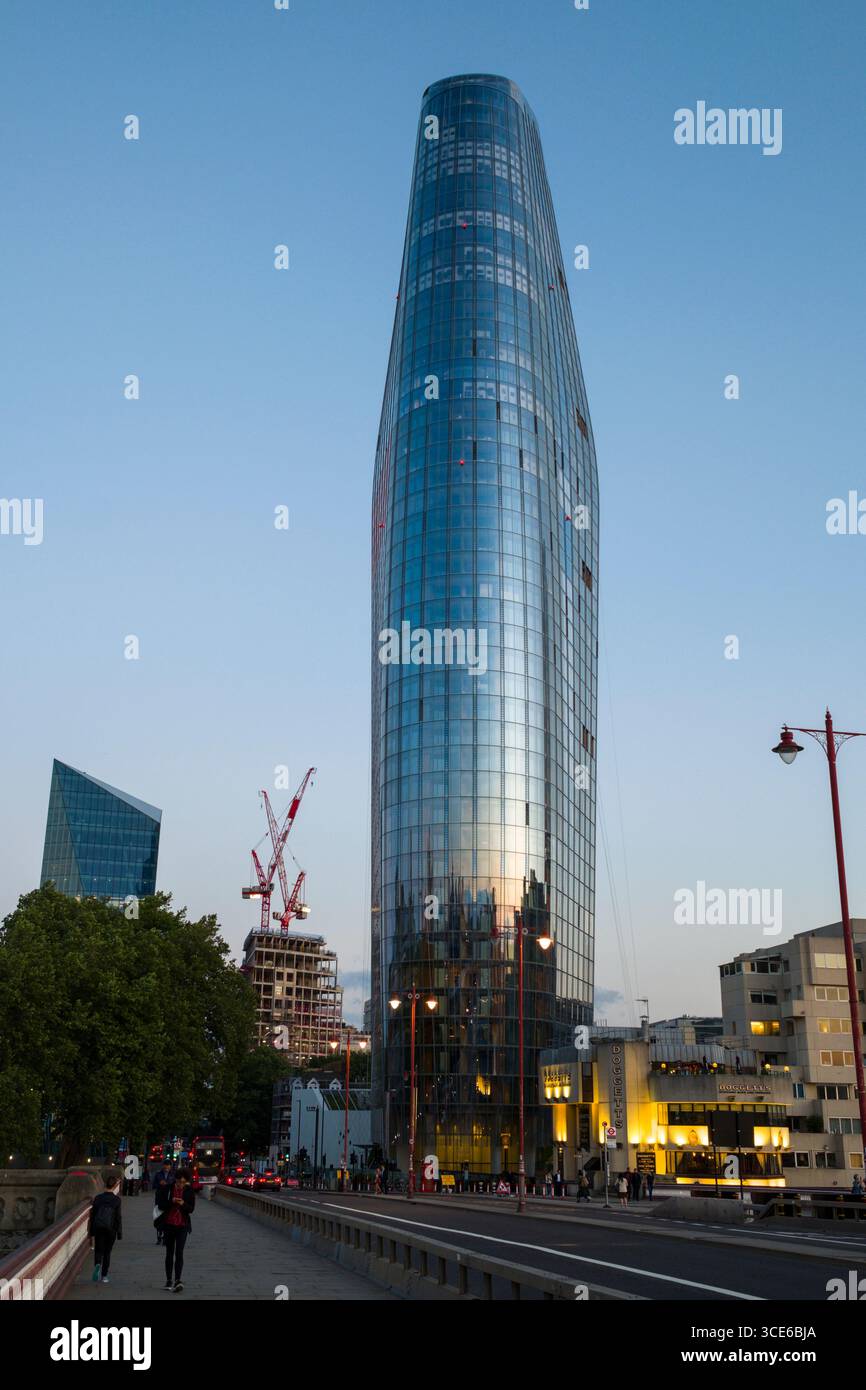 Uno Blackfriars, a 52 piani di utilizzo misto tower, South Bank, Southwark, Londra, Inghilterra, Regno Unito Foto Stock Uno Blackfriars, a 52 piani di utilizzo misto tower, South Bank, Southwark, Londra, Inghilterra, Regno Unito Foto Stock