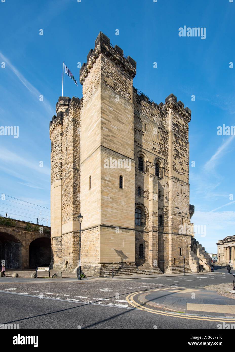 Il Castello, una fortezza che ha dato il nome a Newcastle. Un castello fortificato medievale situato a est della stazione di Newcastle. Foto Stock