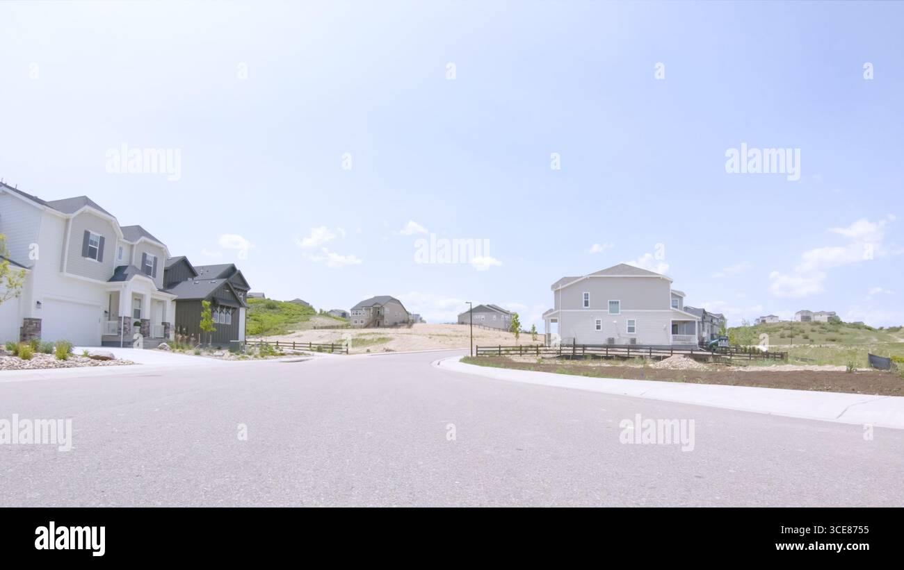 Residenziale vicolo cieco con nuove case Foto Stock
