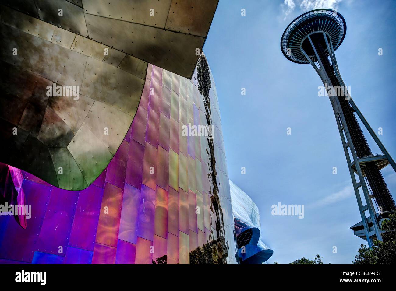 Seattle, Washington - 12 luglio 2015: Architettura e mostre del Museum of Pop Culture di Seattle Foto Stock