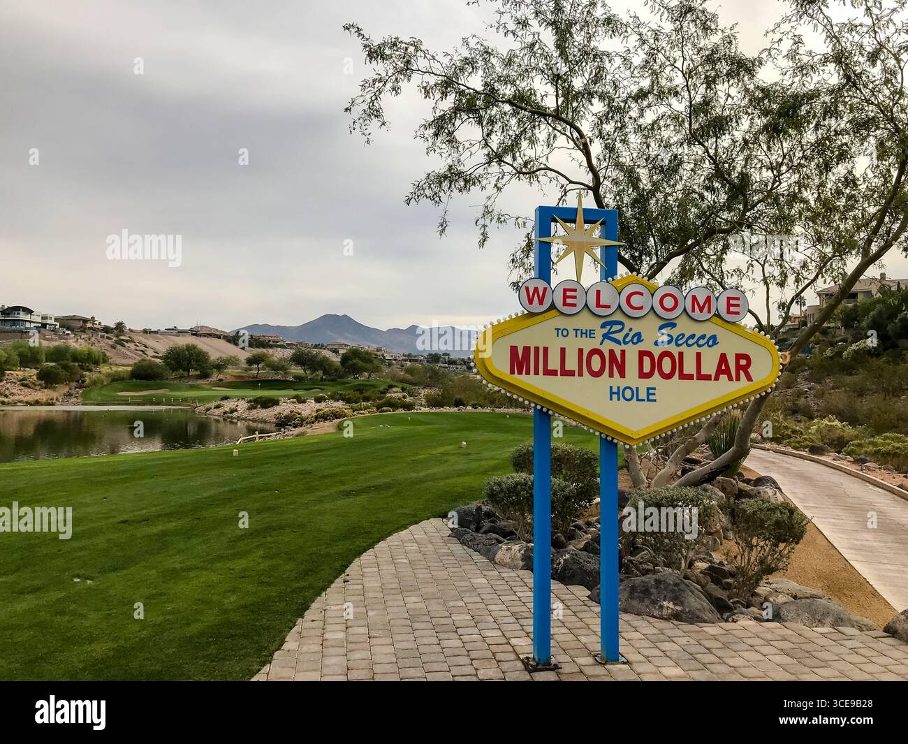 Las Vegas, Nevada - 16 novembre 2017: Vista sul campo da golf Rio secco di Las Vegas Foto Stock