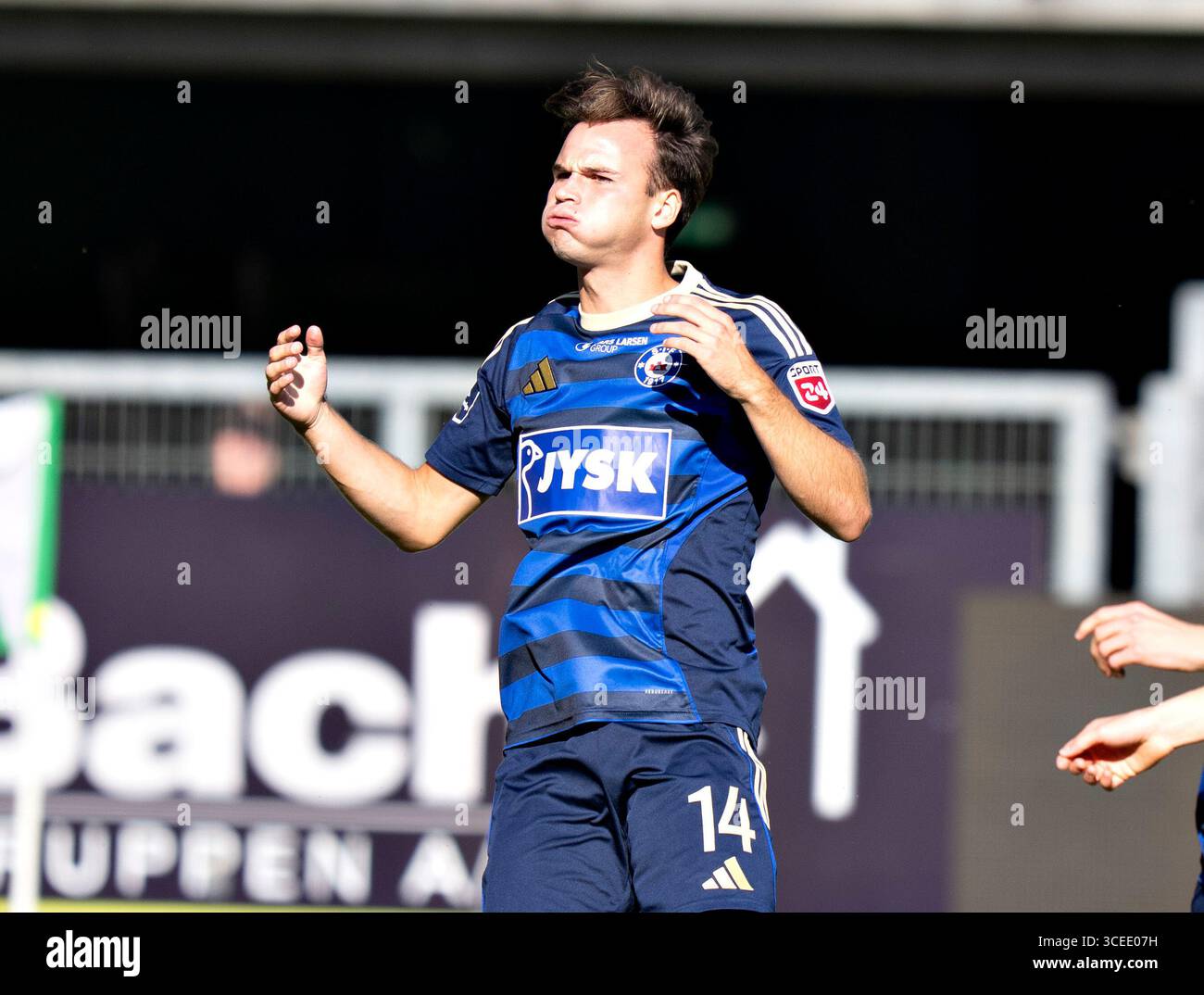 Viborg, Danimarca. 17 agosto 2025. Sofus Berger di Silkeborg nel match di Super League tra Viborg FF e Silkeborg IF all'Energi Viborg Arena, domenica 17 agosto 2025. (Foto: Henning Bagger /Ritzau Scanpix) credito: Ritzau/Alamy Live News Foto Stock