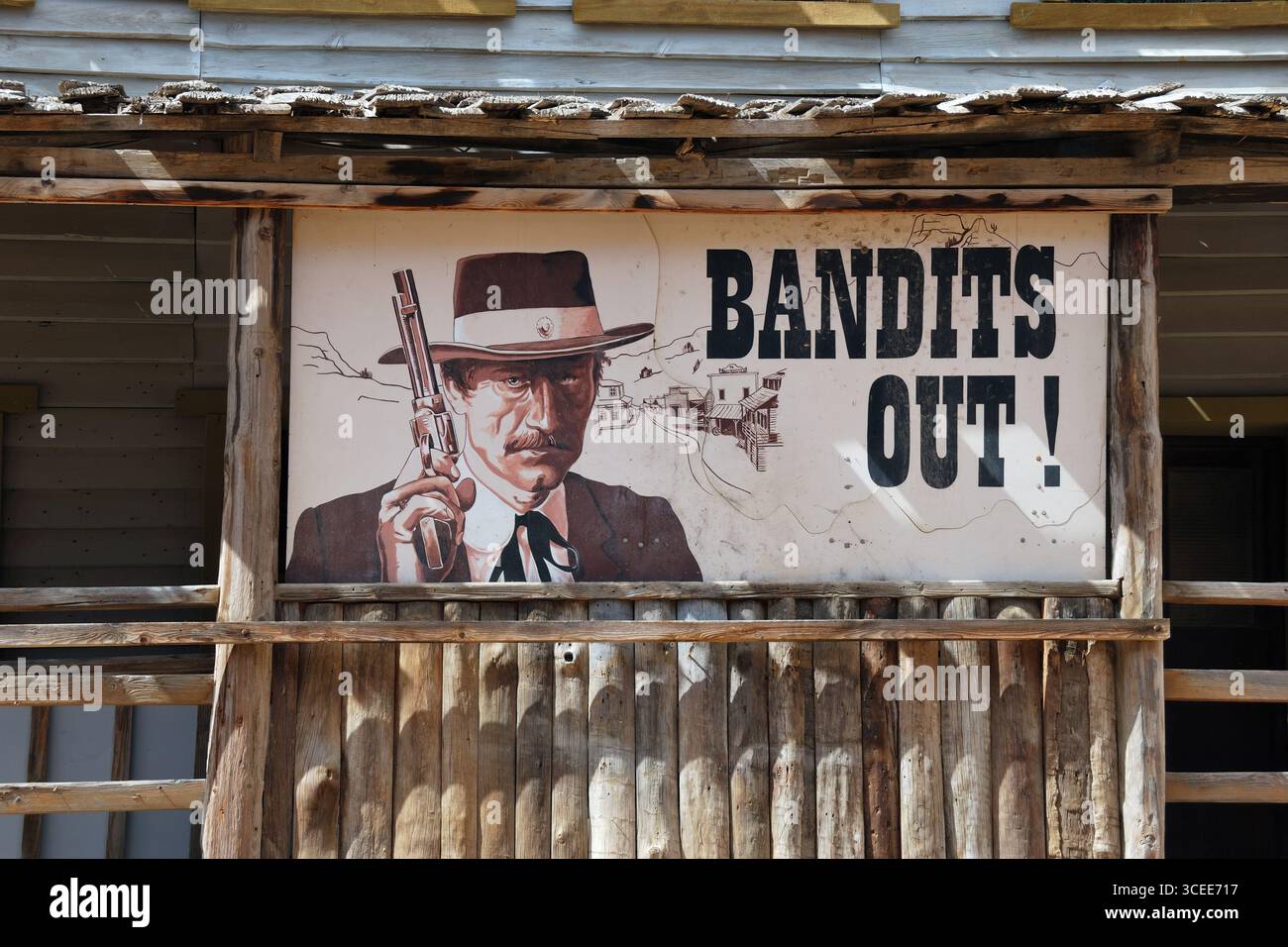 Sioux City, Gran Canaria - 20 febbraio 2014: Billbord Bandits Out! A Sioux City. Popolare attrazione turistica sull'isola di Gran Canaria Foto Stock