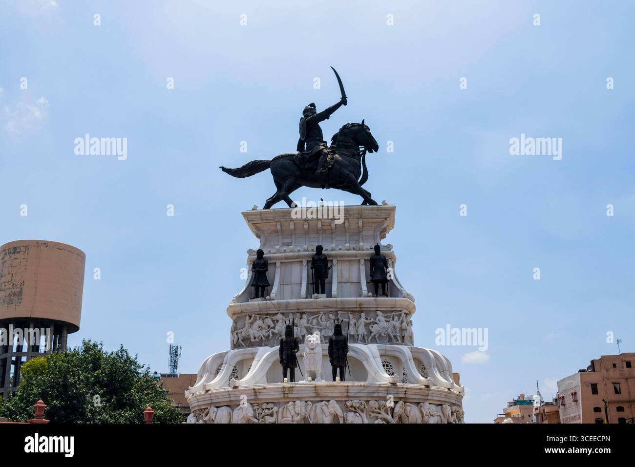 Statua del Maharaja Ranjit Singh ad Amritsar Foto Stock