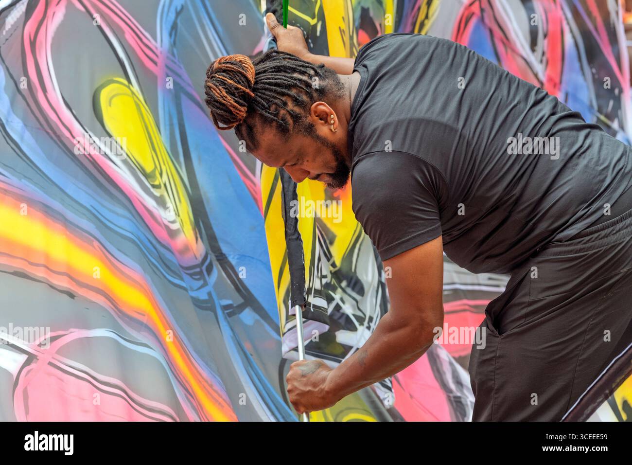 Preparatevi per Carifest Calgary, un festival culturale annuale e sfilata che mette in evidenza la ricca diversità culturale delle Indie occidentali. Foto Stock