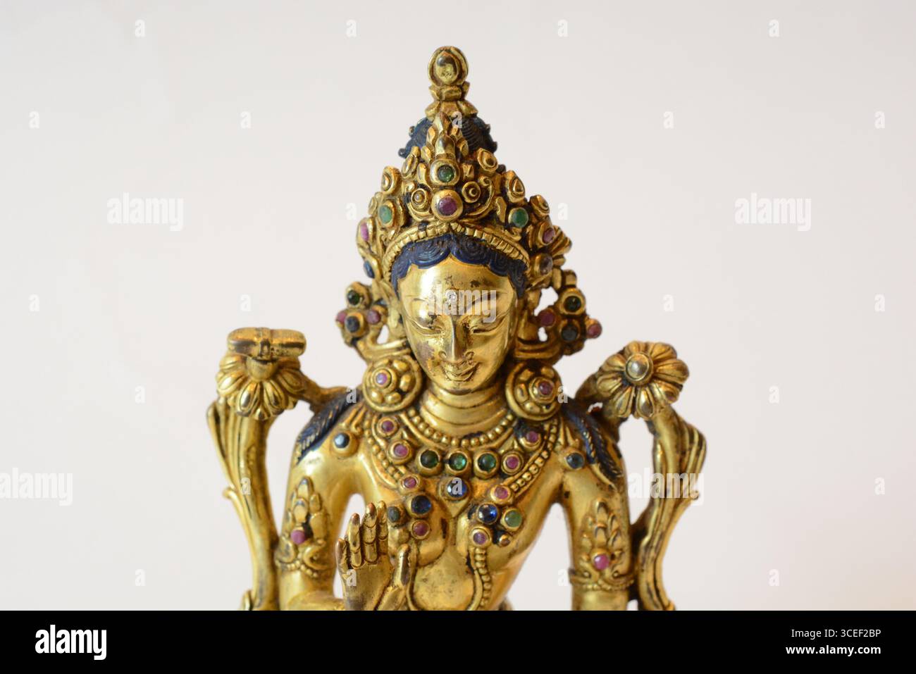 Scultura tibetana di bronzo Gilt di Tara Foto Stock
