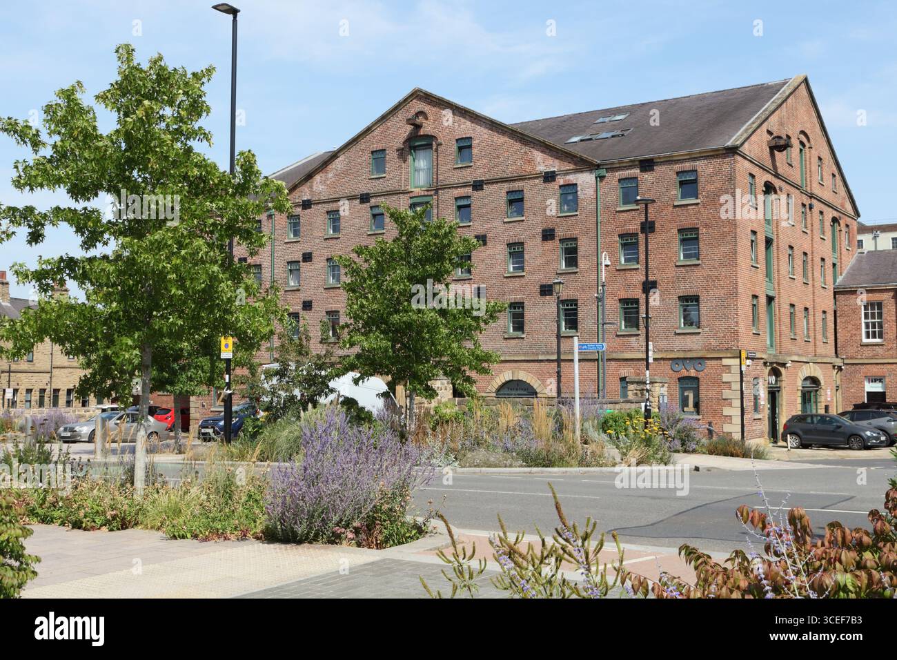 Terminal warehouse, Victoria Quays Sheffield England Grey to Green Park Castlegate edificio classificato di grado II* Foto Stock