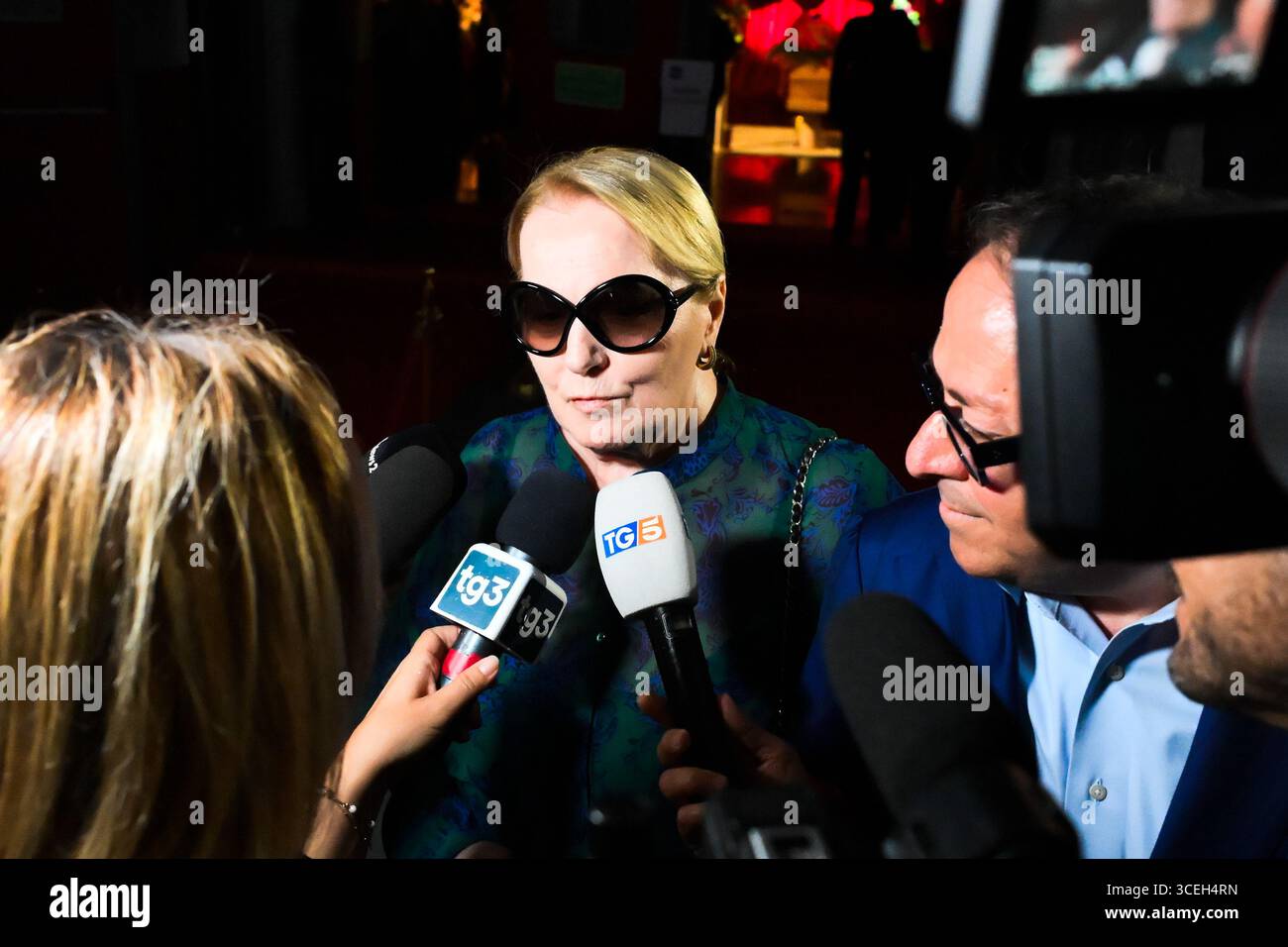 Roma, Italia. 18 agosto 2025. Roma, Pippo Baudo muore alla casa funeraria. Nella foto Katia Ricciarelli. Credito: Agenzia fotografica indipendente/Alamy Live News Foto Stock