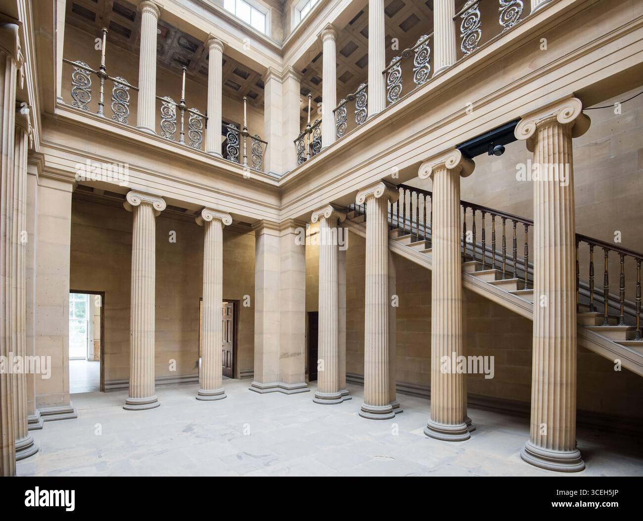 Belsay Hall Castle & Gardens English Heritage Mansion, castello nedievale e Quuarry Gardens Nr Morpeth, Northumberland, NE20 0DX Foto Stock