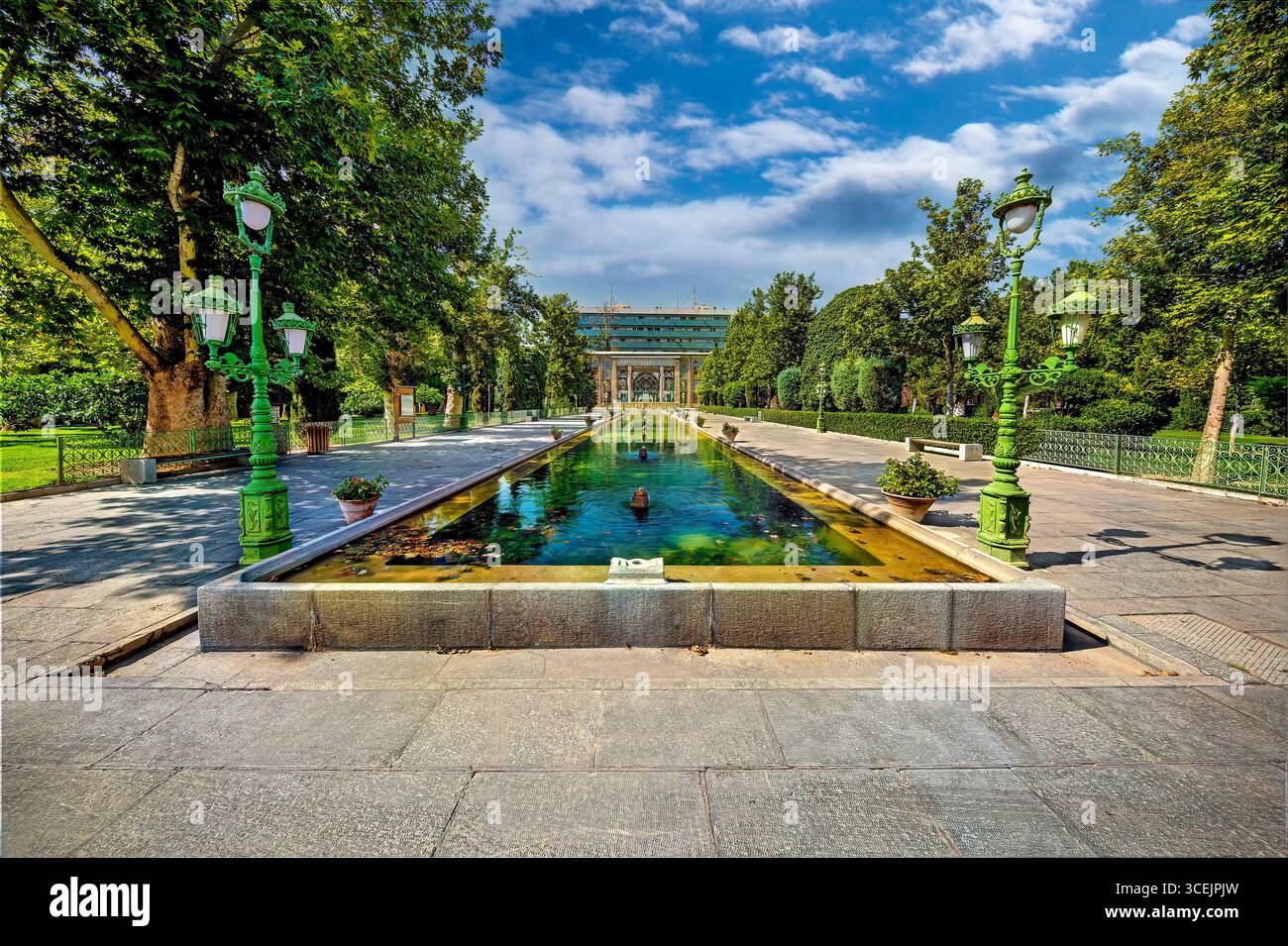 Palazzo del Golestan, sito dell'UNESCO a Teheran, Iran. Splendido arredamento persiano, perfetto per progetti culturali e storici. Foto Stock