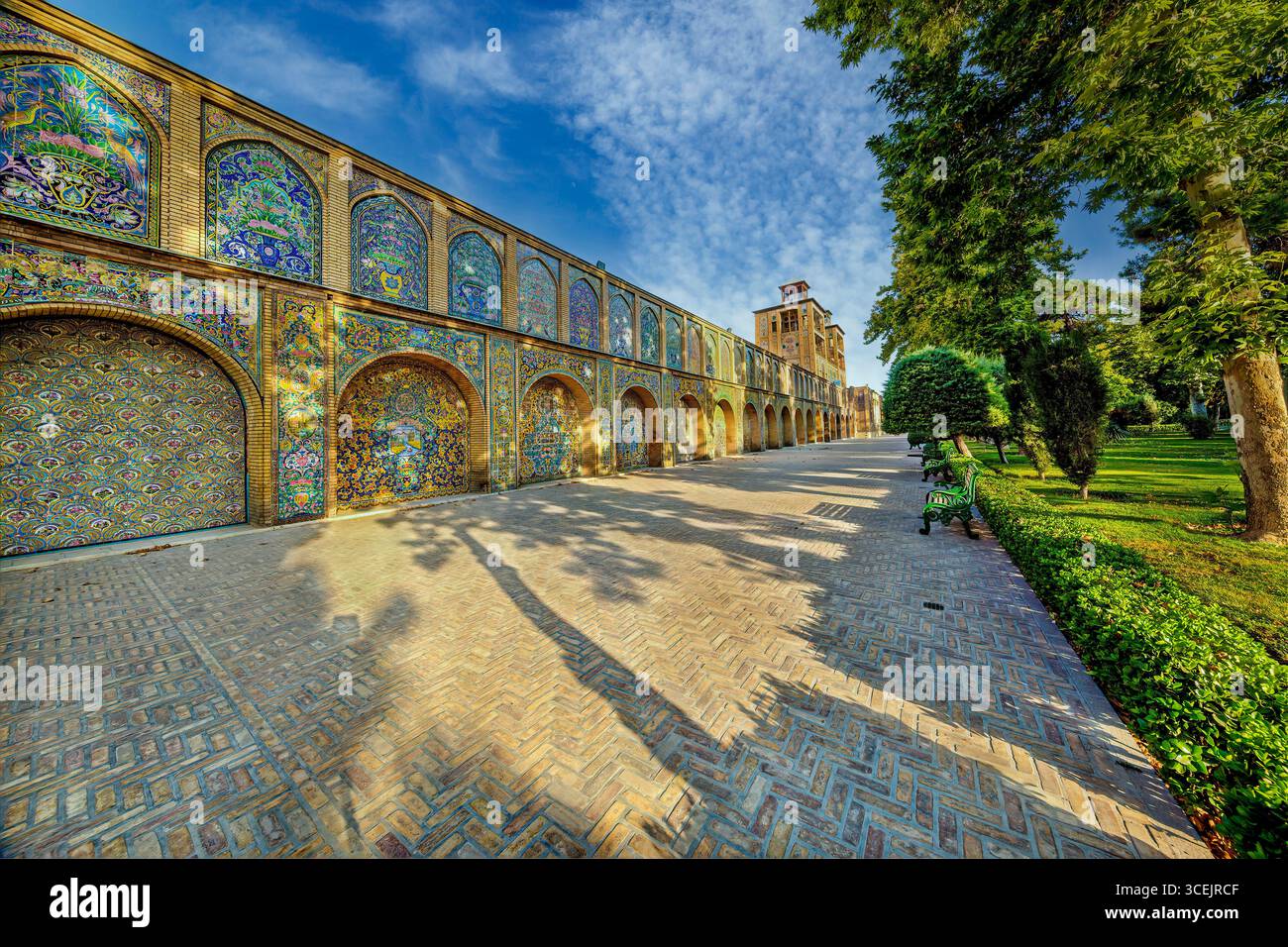 Palazzo del Golestan, sito dell'UNESCO a Teheran, Iran. Splendido arredamento persiano, perfetto per progetti culturali e storici. Foto Stock