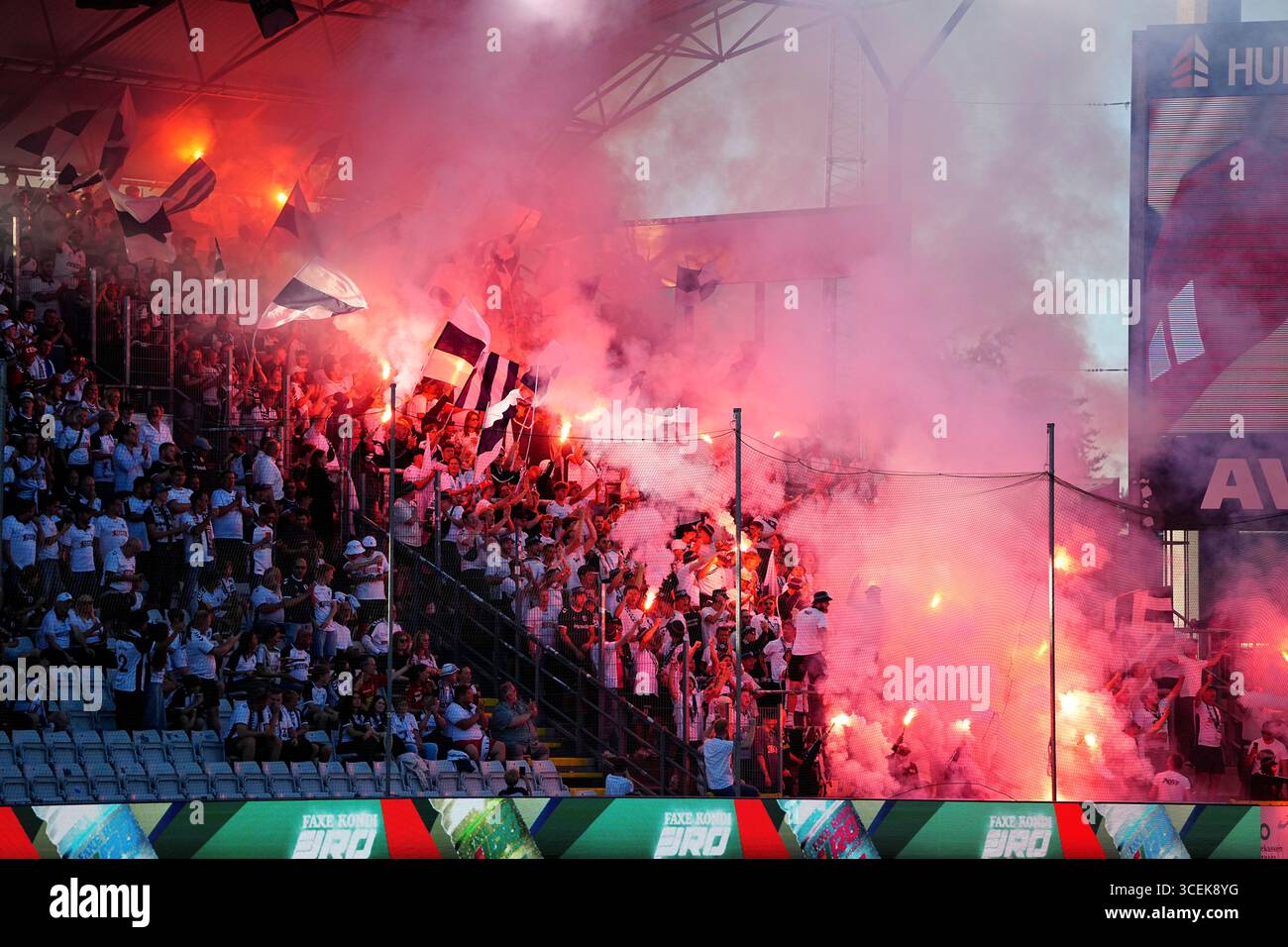 Odense, Danimarca. 18 agosto 2025. 3F Superliga-kampen mellem OB og AGF Paa Nature Energy Park i Odense mandag den 18. agosto 2025. Crediti: Ritzau/Alamy Live News Foto Stock