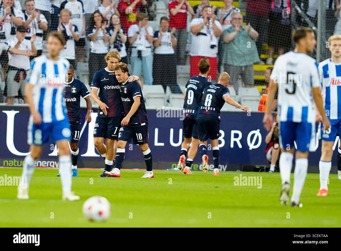 Odense, Danimarca. 18 agosto 2025. 3F Superliga-kampen mellem OB og AGF Paa Nature Energy Park i Odense mandag den 18. agosto 2025. Crediti: Ritzau/Alamy Live News Foto Stock