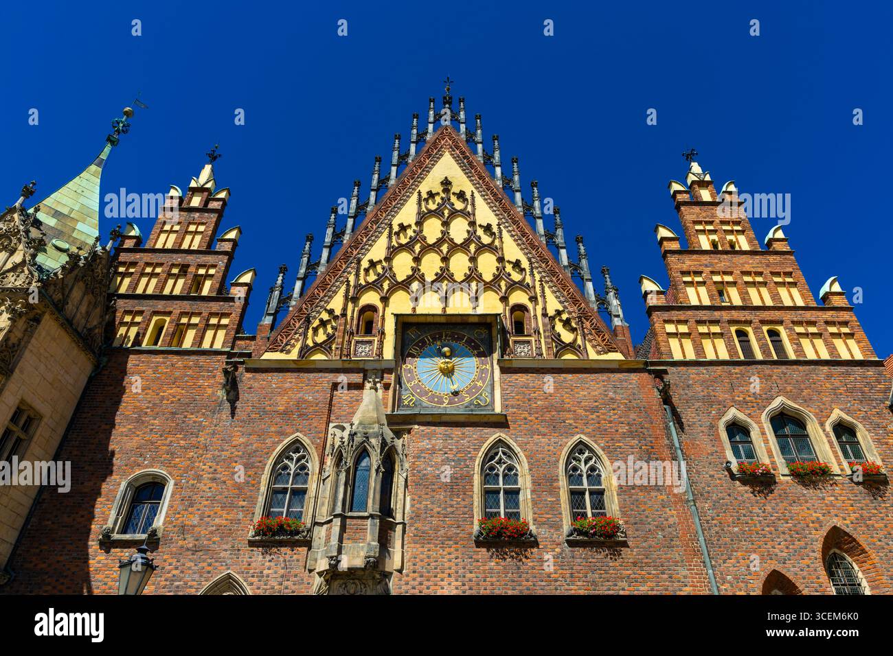 Dettagli esterni del vecchio municipio di Breslavia nella Piazza del mercato della città Vecchia, Breslavia, Polonia Foto Stock