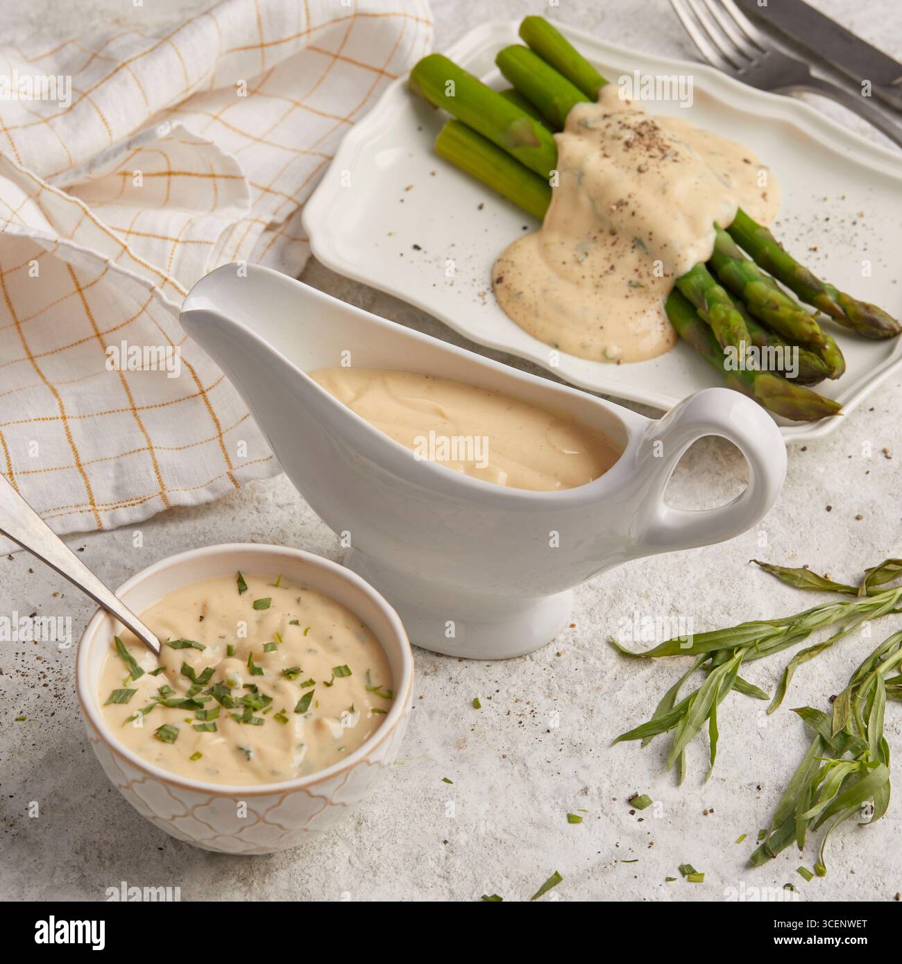 Salsa hollandaise e bearnaise Foto Stock