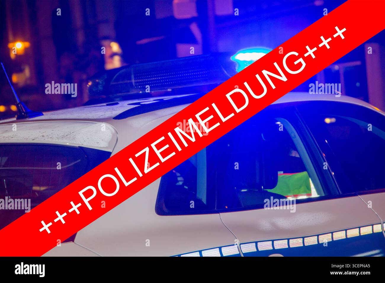 Immagine con testo POLIZEIMELDUNG davanti a un veicolo di emergenza della polizia Foto Stock Immagine con testo POLIZEIMELDUNG davanti a un veicolo di emergenza della polizia Foto Stock