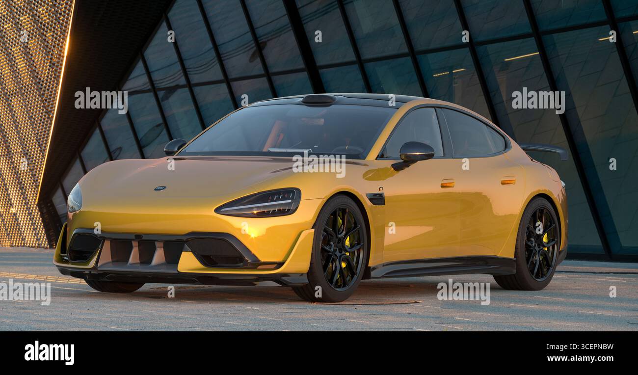 Xiaomi SU7 Ultra è un prototipo ad alte prestazioni progettato per le piste da corsa. Foto Stock