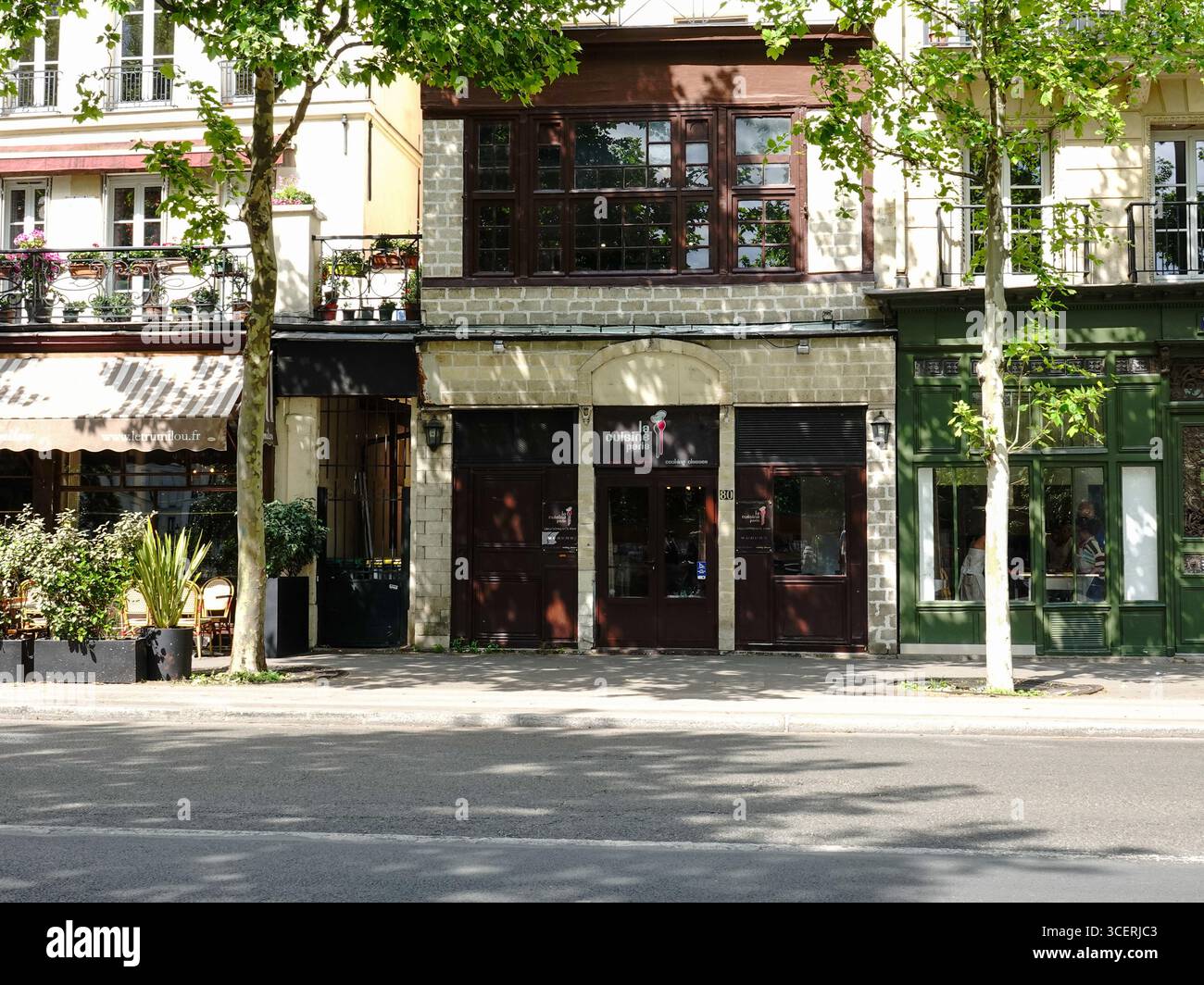 Ingresso alla scuola di cucina la Cuisine Paris, situata nel 4° arrondissement nel Marais, Parigi, Francia. Foto Stock