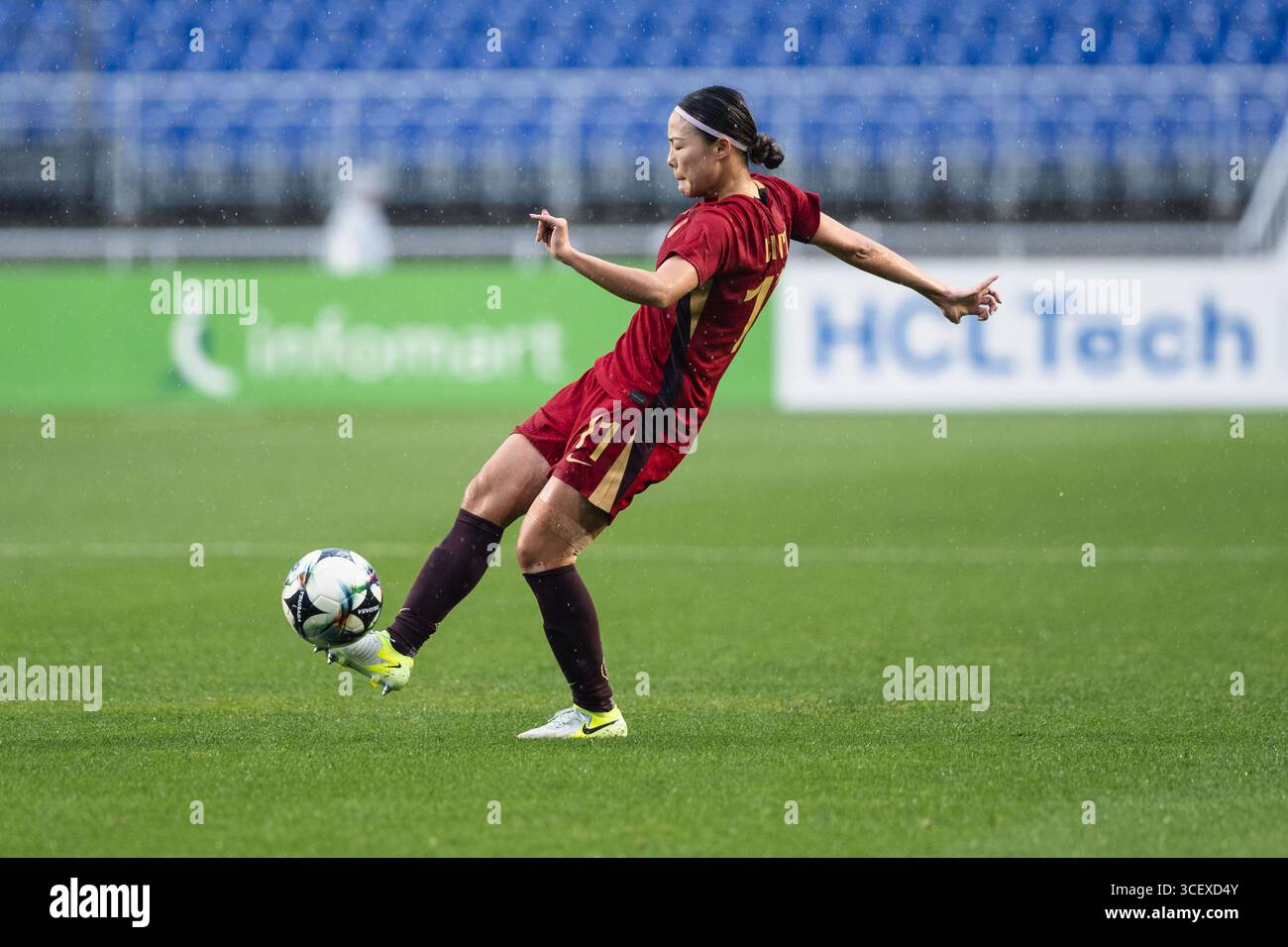 SUWON, Corea del Sud - 16 LUGLIO: Durante l'EAFF e-1 Football Championship - Japan vs China PR al Suwon World Cup Stadium il 16 luglio 2025 a Suwon Foto Stock