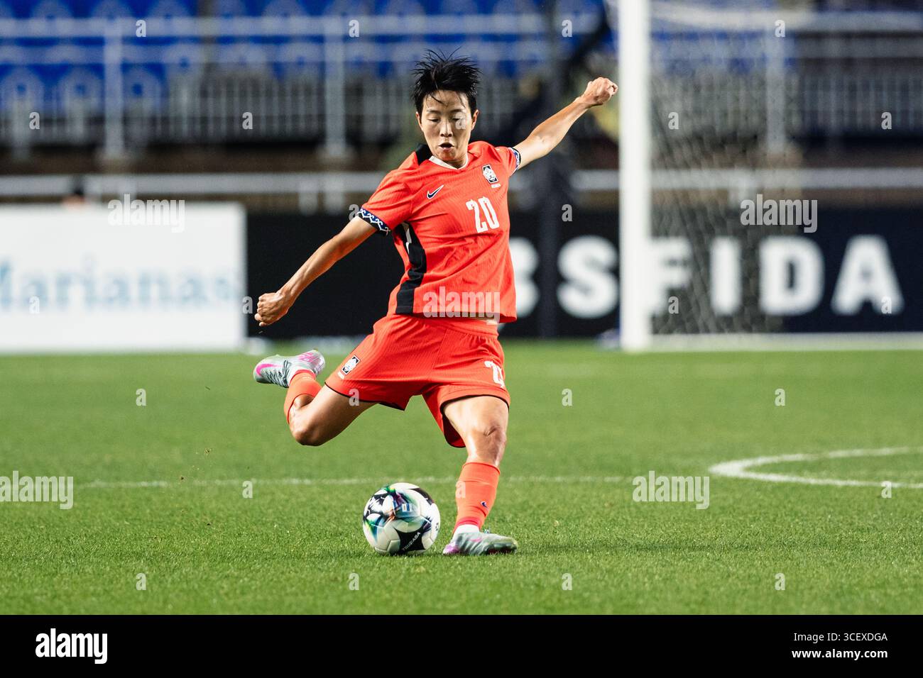 SUWON, Corea del Sud - 16 LUGLIO: Durante l'EAFF e-1 Football Championship - Corea del Sud vs Taipei cinese al Suwon World Cup Stadium il 16 luglio 2025 Foto Stock
