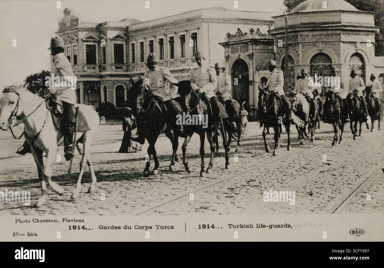 Cartolina di propaganda della prima guerra mondiale che mostra una guardia turca a cavallo, 1914. Foto Stock