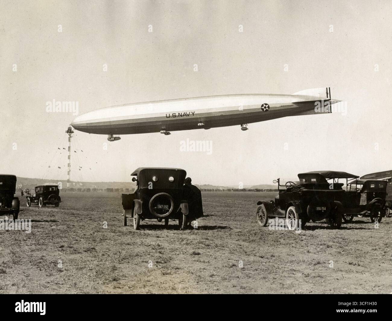Lo ZR-1 Shenandoah, il primo dirigibile americano pieno di elio, fu costruito nel 1923. Fu uno sviluppo chiave nella storia della tecnologia dei dirigibili all'inizio del XX secolo. Foto Stock