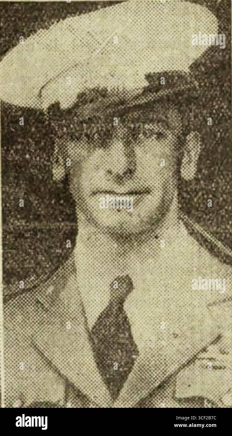 Il capitano Alberto Canaveri è stato un aviatore italiano che ha partecipato al Trofeo Schneider 1929, una prestigiosa competizione aeronautica. Il suo coinvolgimento nell'evento ha mostrato la crescente importanza dell'Italia nella prima storia dell'aviazione. Foto Stock