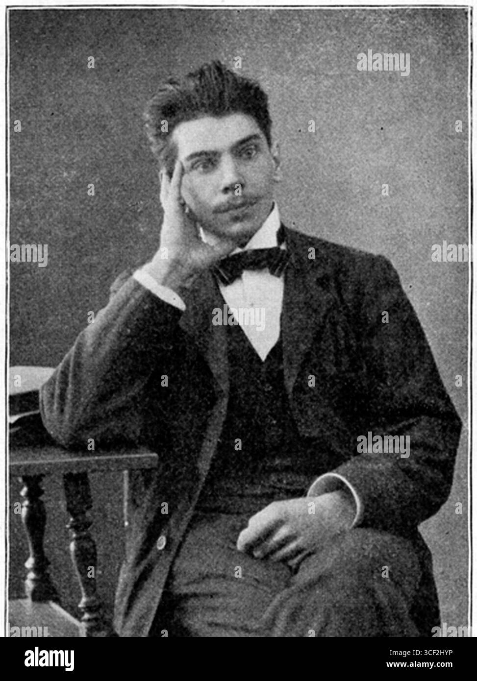 Una foto dello scultore Charles van Wijk di 'S-Gravenhage, scattata nel 1899, che rappresenta una figura notevole nella scultura olandese. Foto Stock