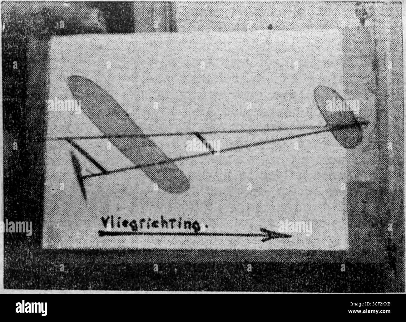 Immagine di un modello di aereo, originariamente pubblicato su De Indische Courant il 1o luglio 1938. Il fotografo è sconosciuto. Foto Stock