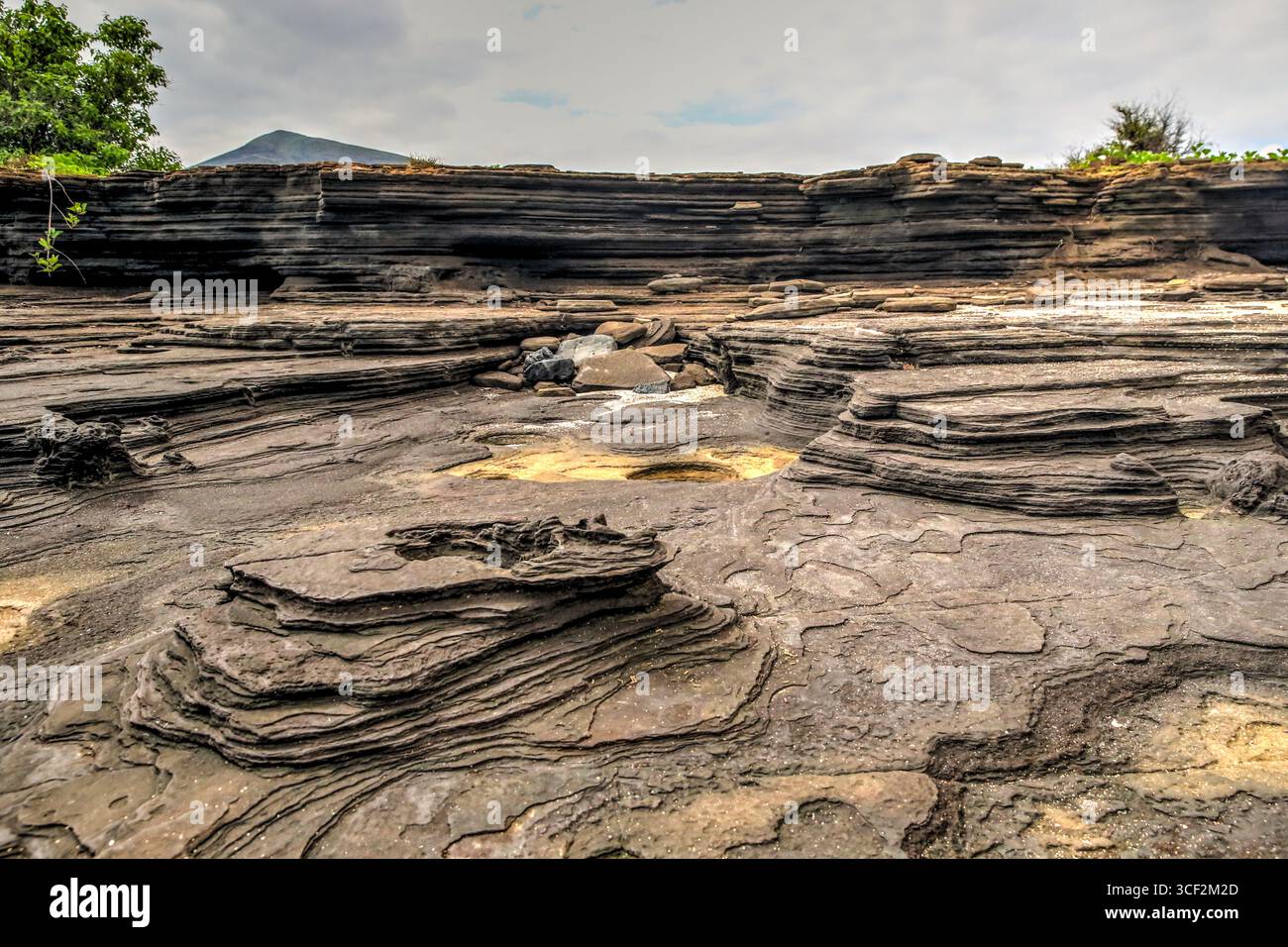 Fauna selvatica e paesaggi naturali sull'isola di Santiago nelle isole Galápagos, Ecuador. Foto Stock