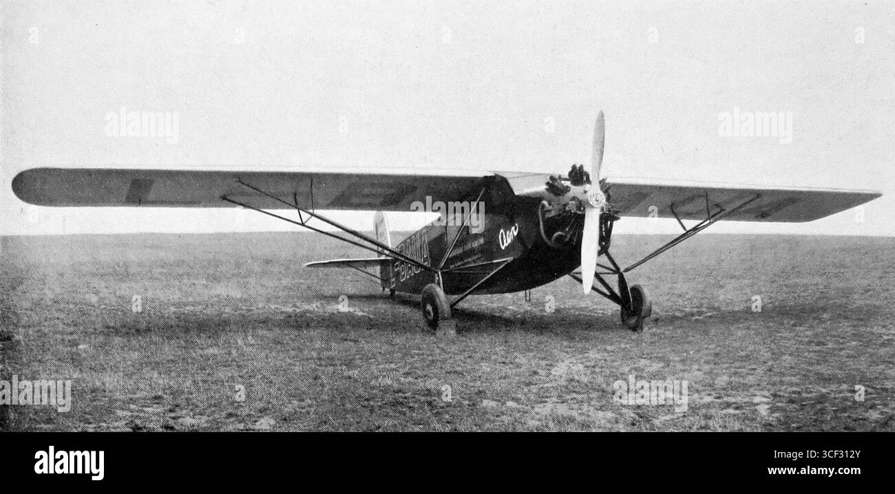 L'Aero A-35 (L-BAUA) era un aereo da trasporto prodotto nel 1930. In seguito è stata nuovamente registrata come OK-AUA, segnando la sua importanza nella prima aviazione ceca. Foto Stock