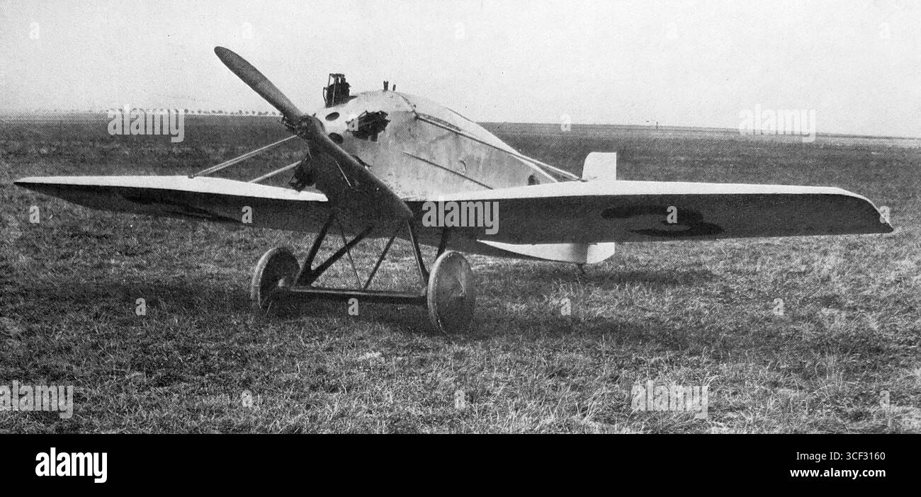 L'Avia BH-10, mostrato in questo numero di ottobre 1925 di Letectví, è stato il vincitore di una gara di velocità per il Premio Presidente nella categoria "A" (fino a 100 CV). Rappresenta i progetti di aerei dei primi anni del XX secolo utilizzati in eventi di volo competitivi. Foto Stock