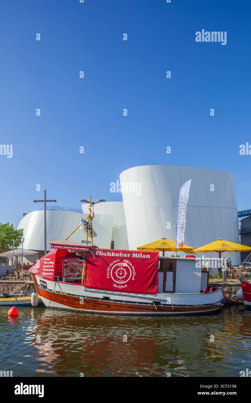 Museo Ozeaneum, Stralsund, Meclemburgo-Pomerania Occidentale, Germania, Europa Foto Stock