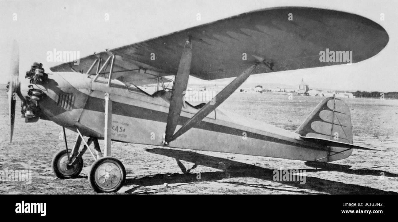 Questa immagine mostra il velivolo CASA III con un motore Walter Venus a sette cilindri, un importante sviluppo nell'aviazione cecoslovacca durante i primi anni '1930 Foto Stock