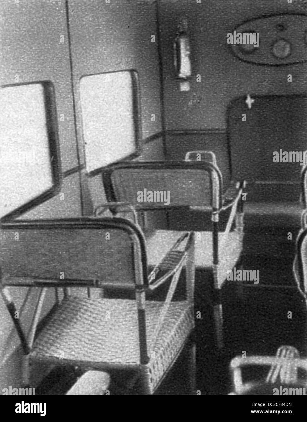Una descrizione della cabina passeggeri Aero A-23 del 1929, con un design per sette passeggeri e un equipaggio di due membri, come descritto nella rivista *Rozkvt*. Foto Stock