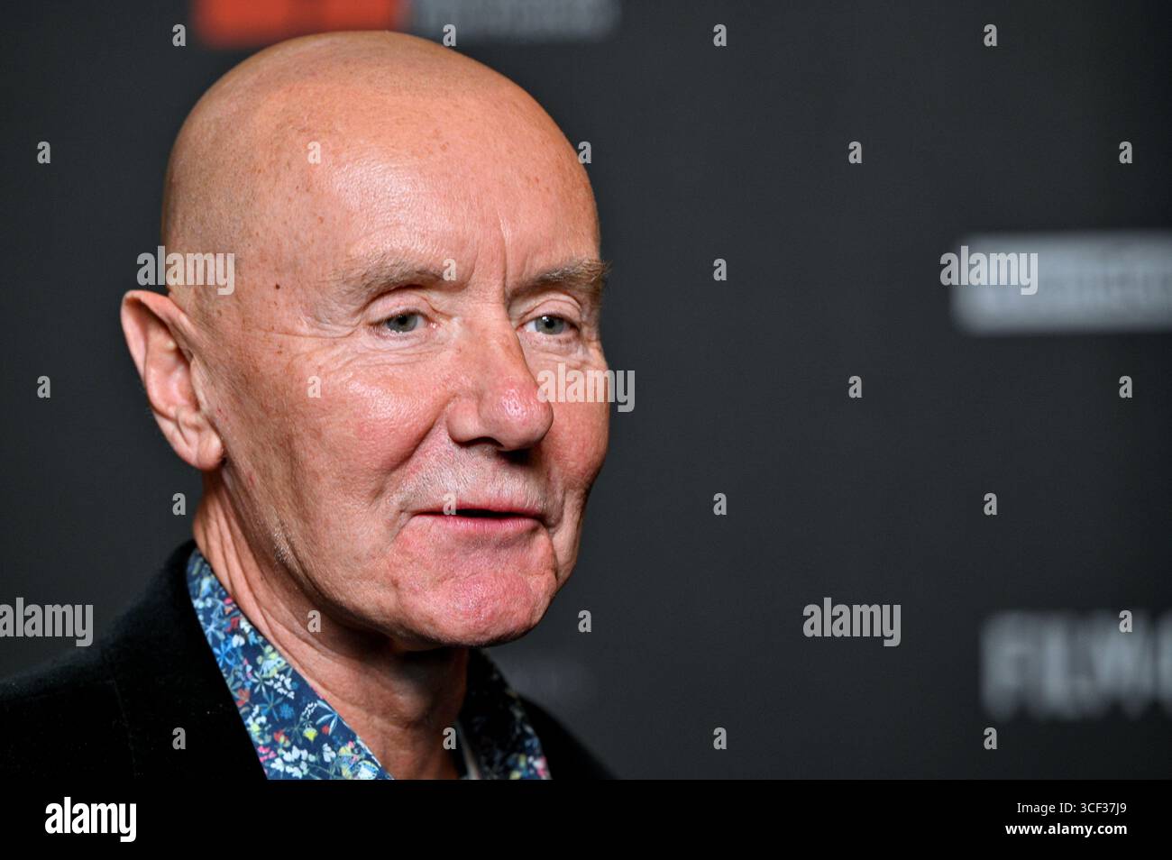 Edimburgo, Scozia, Regno Unito. 20 agosto 2025. Edinburgh International Film Festival: L'autrice scozzese Irvine Welsh partecipa alla photocall ufficiale al Caledonian Hotel. Film: La realtà non è sufficiente. Crediti: Craig Brown/Alamy Live News Foto Stock