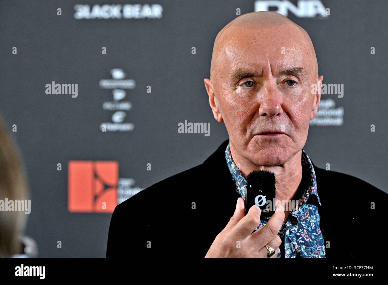 Edimburgo, Scozia, Regno Unito. 20 agosto 2025. Edinburgh International Film Festival: L'autrice scozzese Irvine Welsh partecipa alla photocall ufficiale al Caledonian Hotel. Film: La realtà non è sufficiente. Crediti: Craig Brown/Alamy Live News Foto Stock