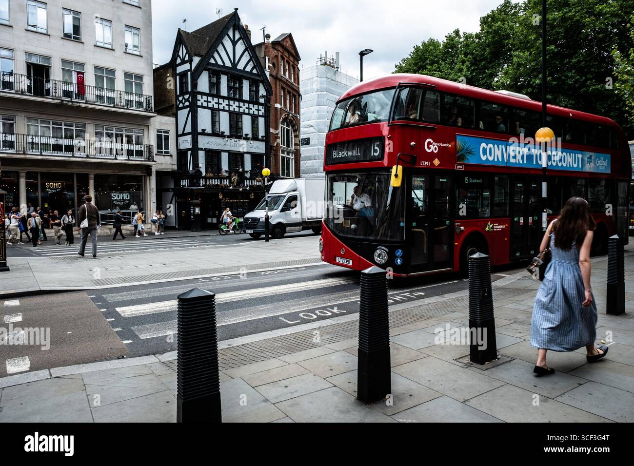 Streets of London – Urban Life e City Vibes Foto Stock