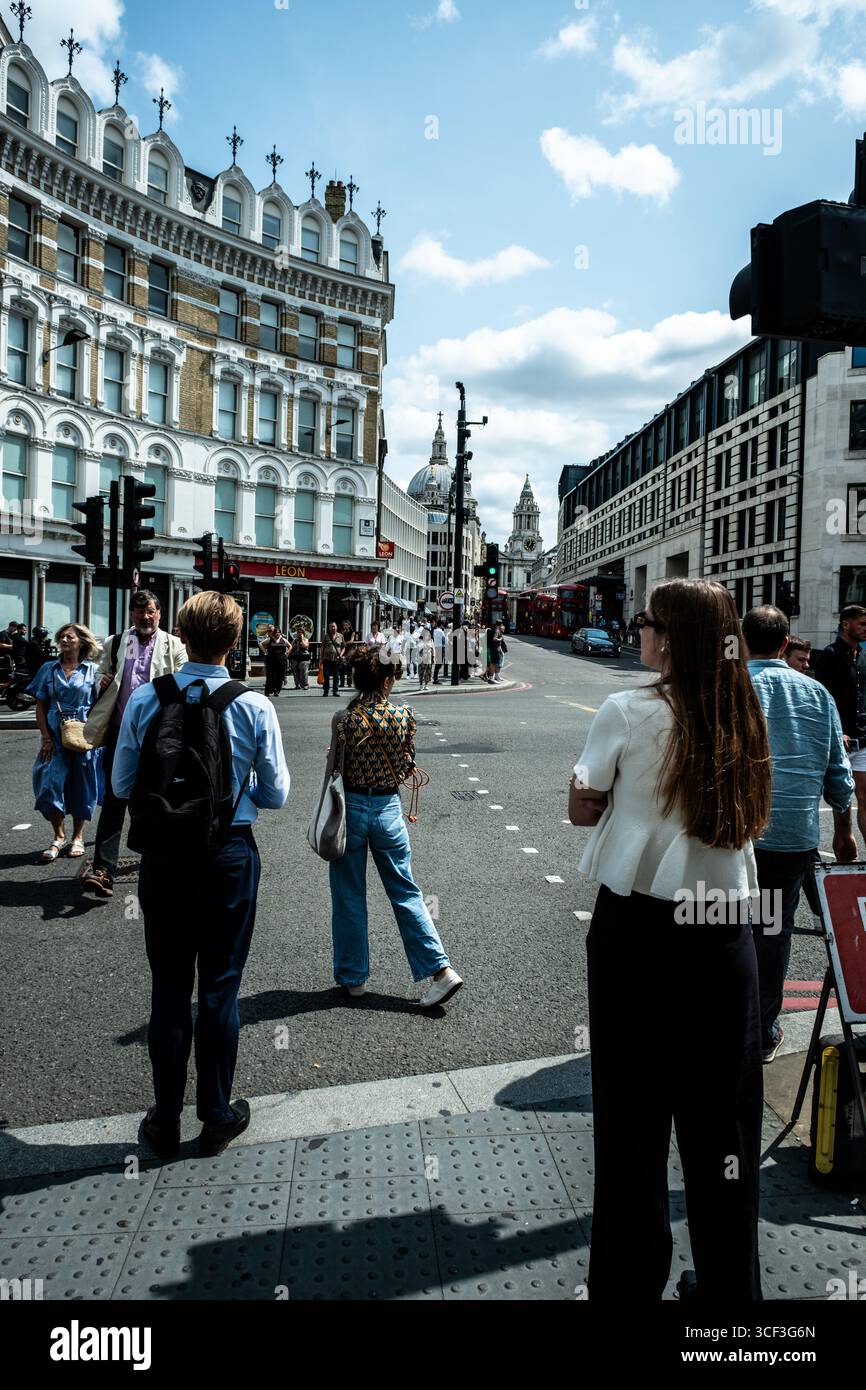 Streets of London – Urban Life e City Vibes Foto Stock