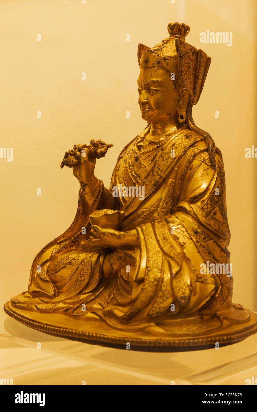 Inghilterra, Somerset, Bath, Museo d'arte dell'Asia orientale, esposizione della statua di Gilt Brass Padmasambhava dal Tibet Foto Stock