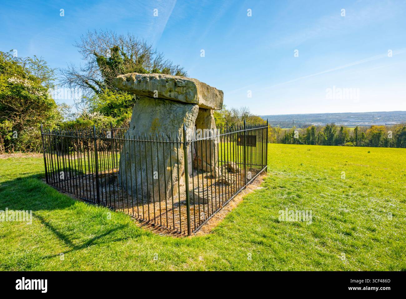 Kit's Coty Megalithic Burial Chamber fa parte della serie Medway di pietre megalitiche Foto Stock