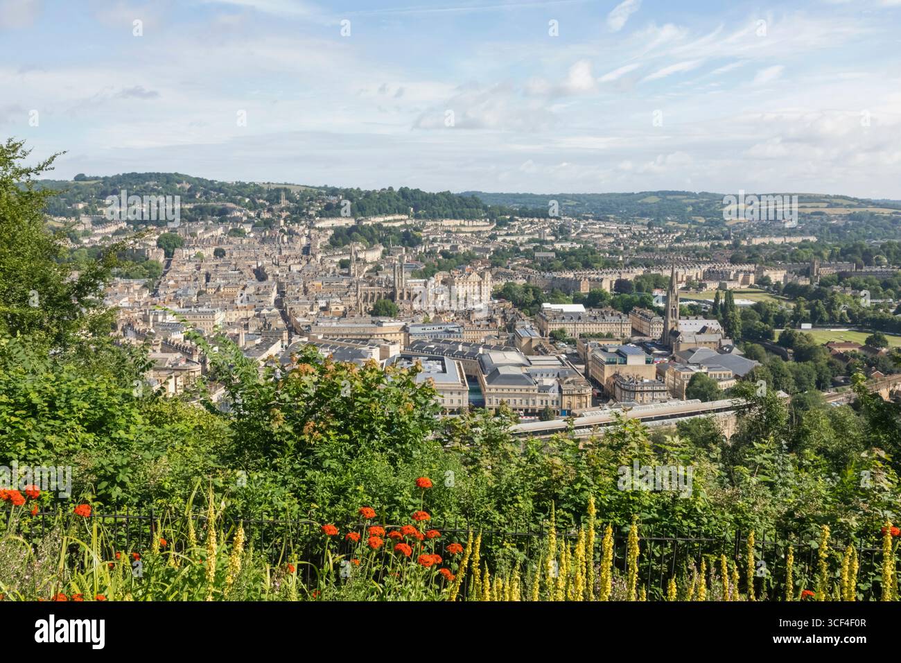 Inghilterra, Somerset, Bath, Alexandra Park, vista panoramica della città dal parco Foto Stock