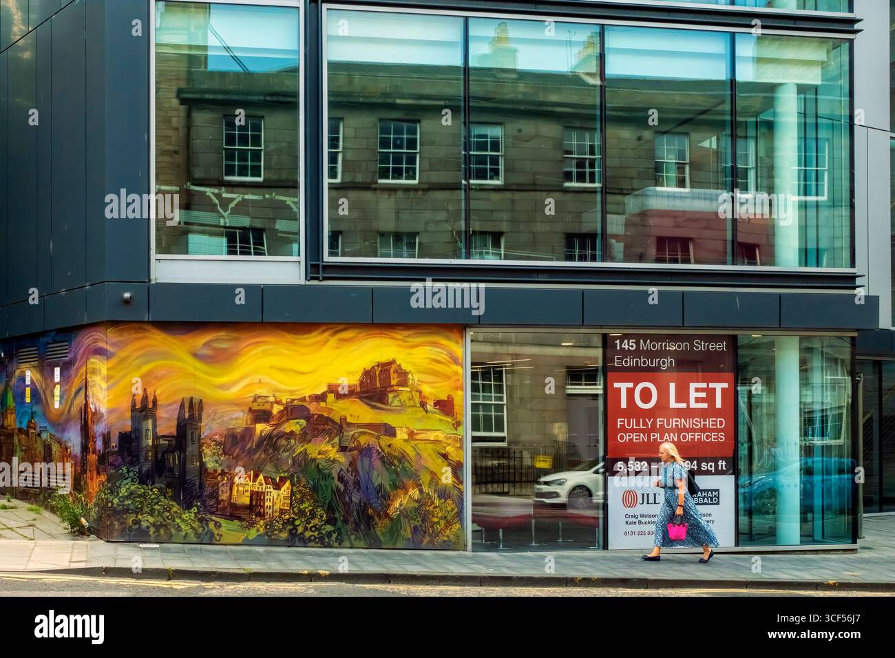 Cartellone pubblicitario di proprietà commerciali uffici open space completamente arredati per affittare su Morrison Street, Edimburgo, Scozia, Regno Unito. Foto Stock
