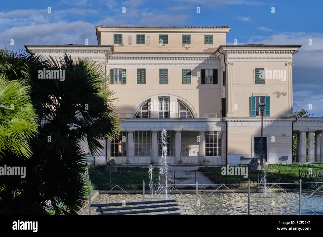Parco cittadino di Villa Torlonia a Roma, Italia Foto Stock