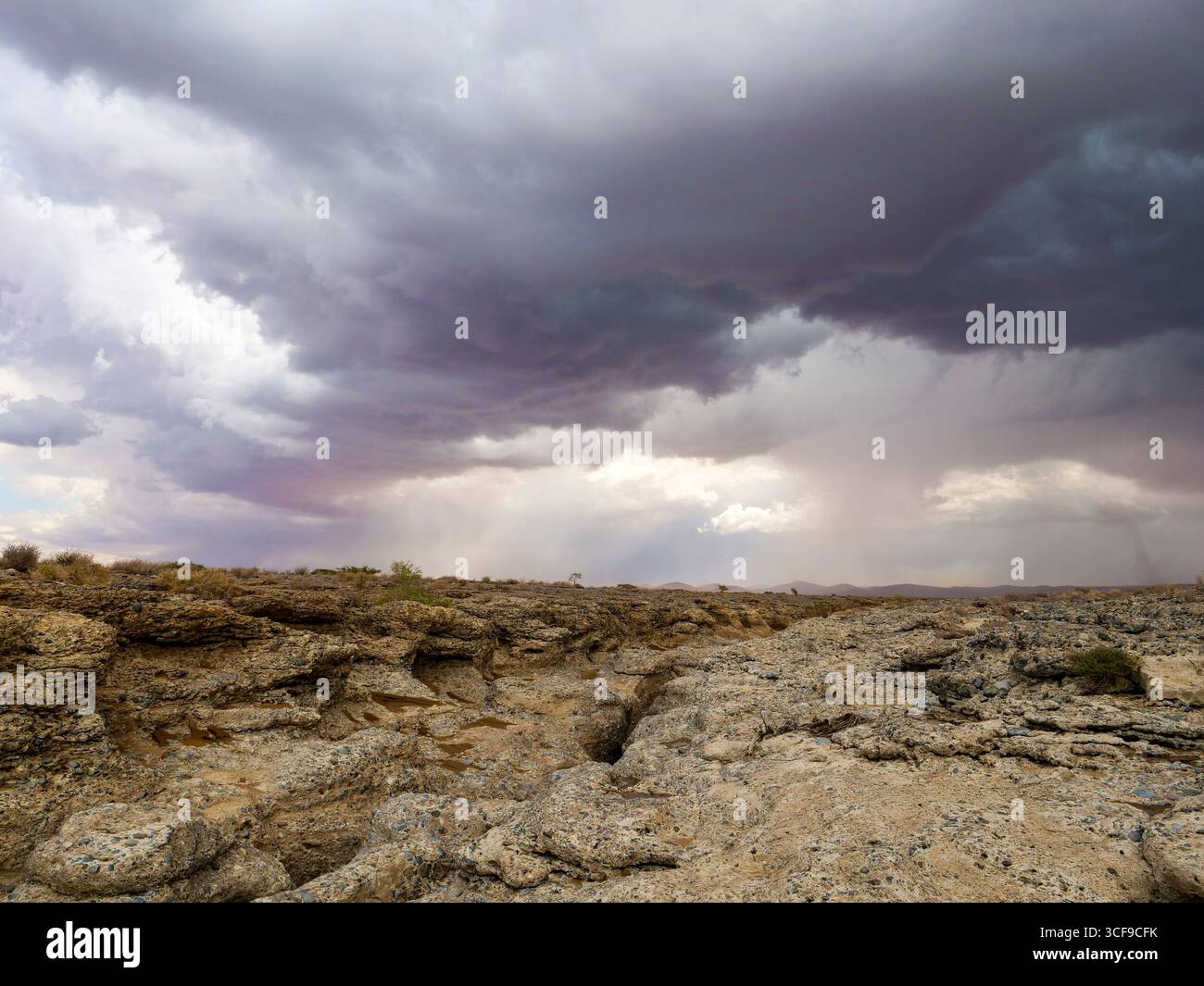 Paesaggio al Sesriem Canyon, una gola profonda fino a 30 metri vicino alle dune di Sossusvlei. Sesriem Canyon si trova nel Namib-Naukluft National, in Namibia Foto Stock