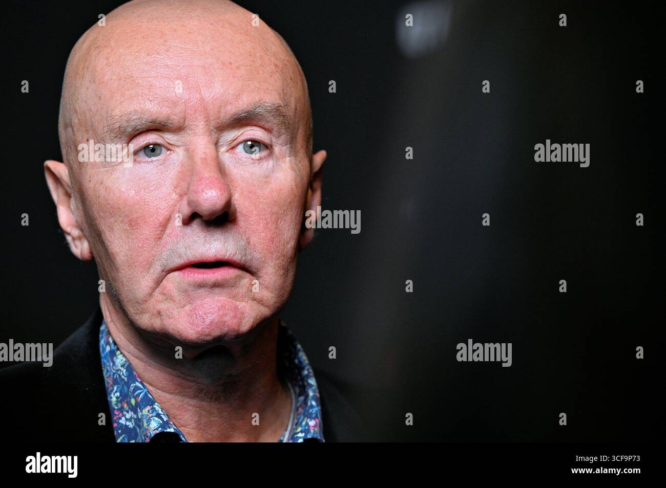 Edimburgo, Scozia, Regno Unito. 20 agosto 2025. Edinburgh International Film Festival: L'autrice scozzese Irvine Welsh partecipa alla photocall ufficiale al Caledonian Hotel. Film: La realtà non è sufficiente. Crediti: Craig Brown/Alamy Live News Foto Stock