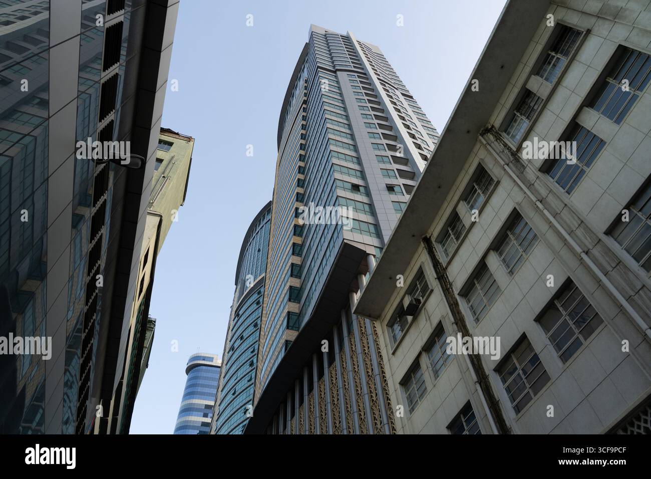 Grattacieli moderni a Dar es Salaam, Tanzania Foto Stock