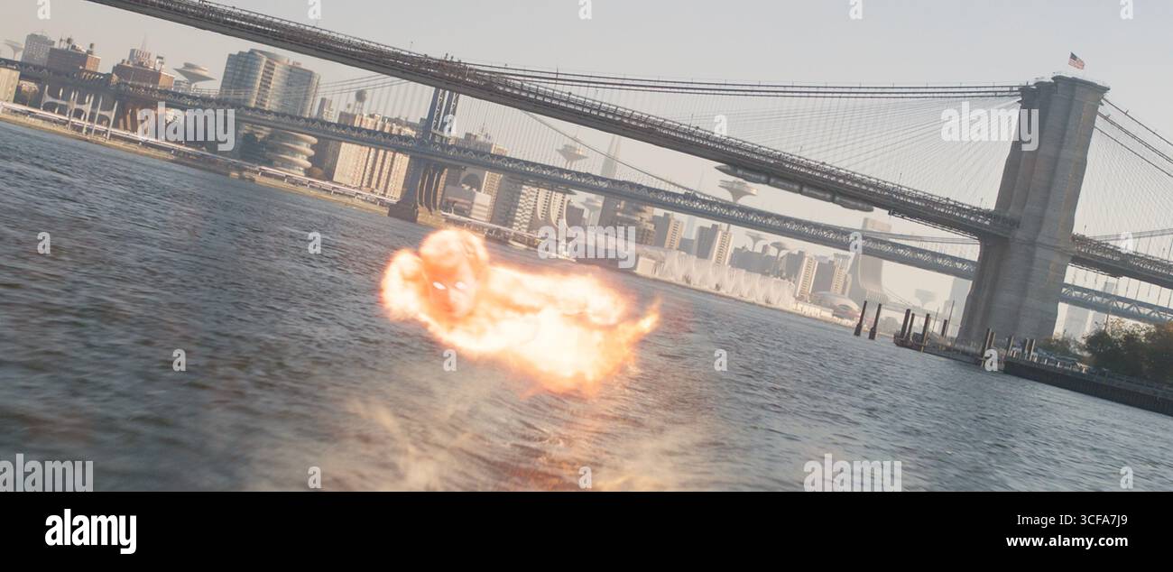 The Fantastic Four: First Steps (2025) The Fantastic Four (2025) Joseph Quinn nel ruolo di Johnny Storm/Human Torch *Filmstill - solo uso editoriale* Vedi Special Foto Stock