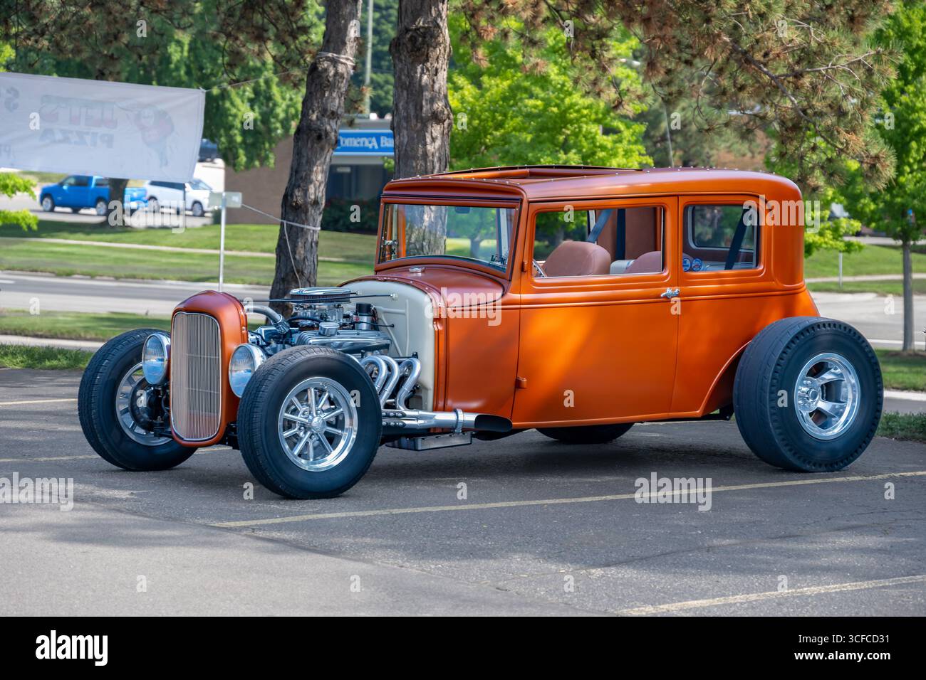 BLOOMFIELD HILLS, mi/USA - 15 AGOSTO 2025: Una Ford Model A Hot Rod sulla rotta Woodward Dream Cruise, vicino a Detroit, Michigan. Foto Stock