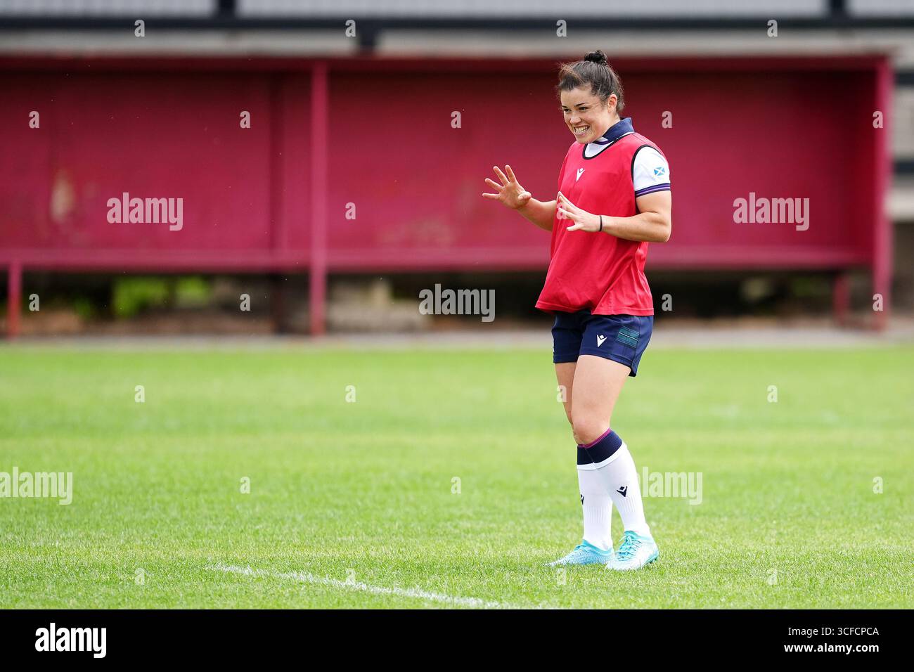 Caity Mattinson della Scozia durante una corsa a squadre al Manchester Rugby Club. Data foto: Venerdì 22 agosto 2025. Foto Stock